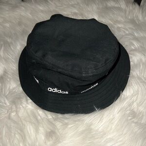 adidas bucket hat
